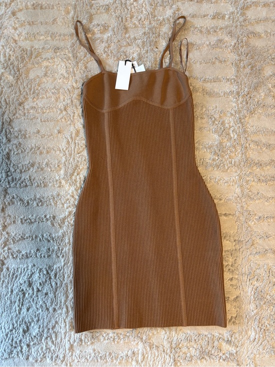 Aritzia Dresses & Skirts - Aritzia Ribbed Sculpt Knit Dress - Brown